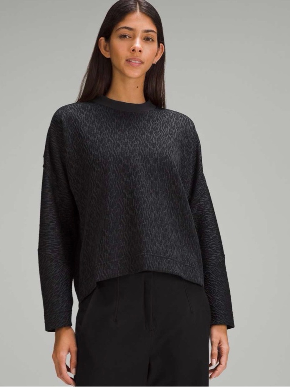 Lululemon NWT Perfectly Oversized Jacquard Crew Black Size 6 Textured